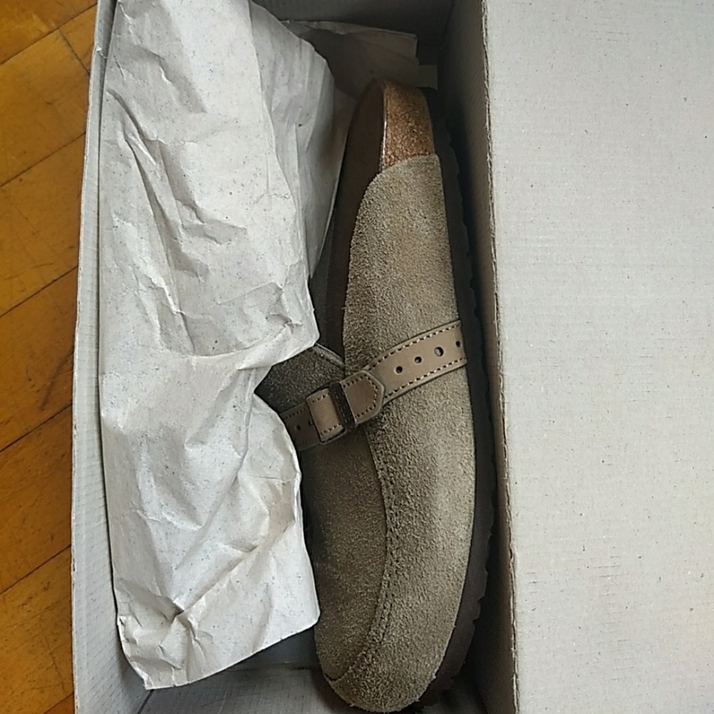 New in box Birkenstock Eaton slide with box - Picture 4 of 8